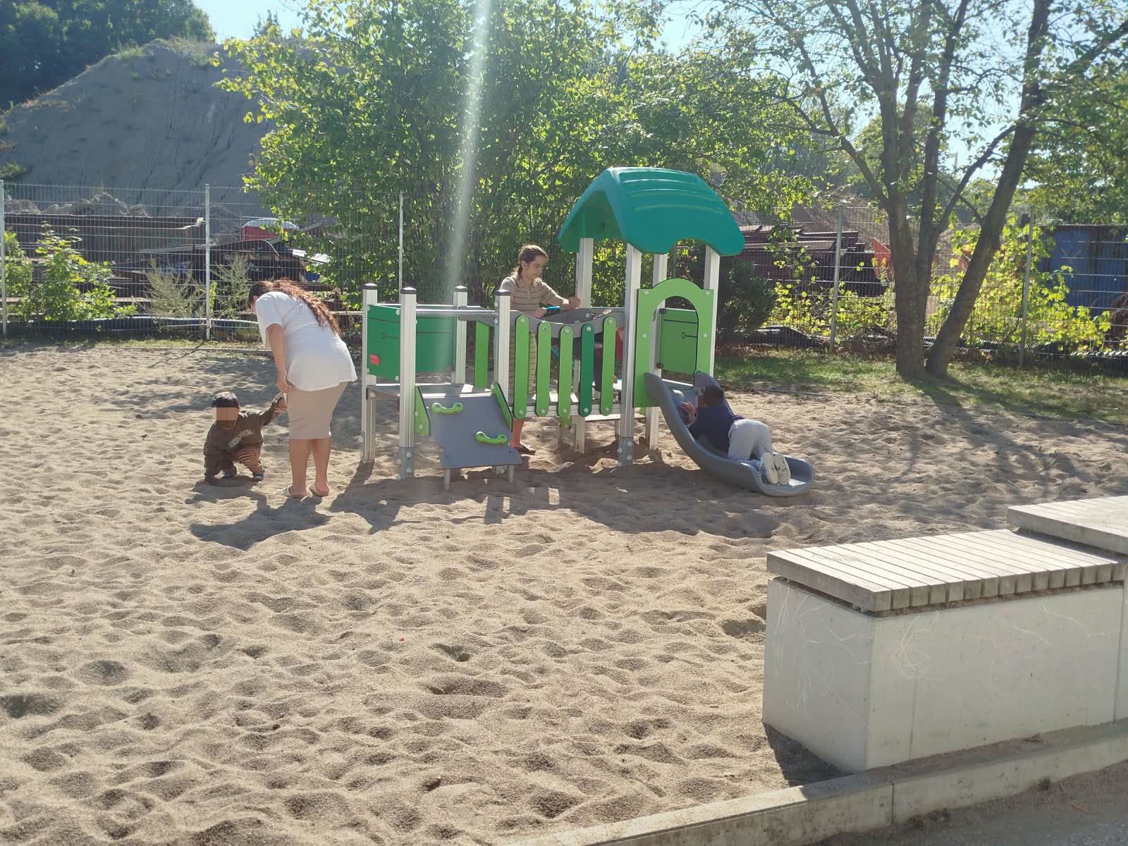 Spielplatzzeit bei der MuKi Schnacke - Bild 1